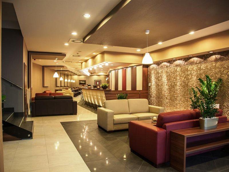 布达佩斯维塔高级酒店 外观 照片